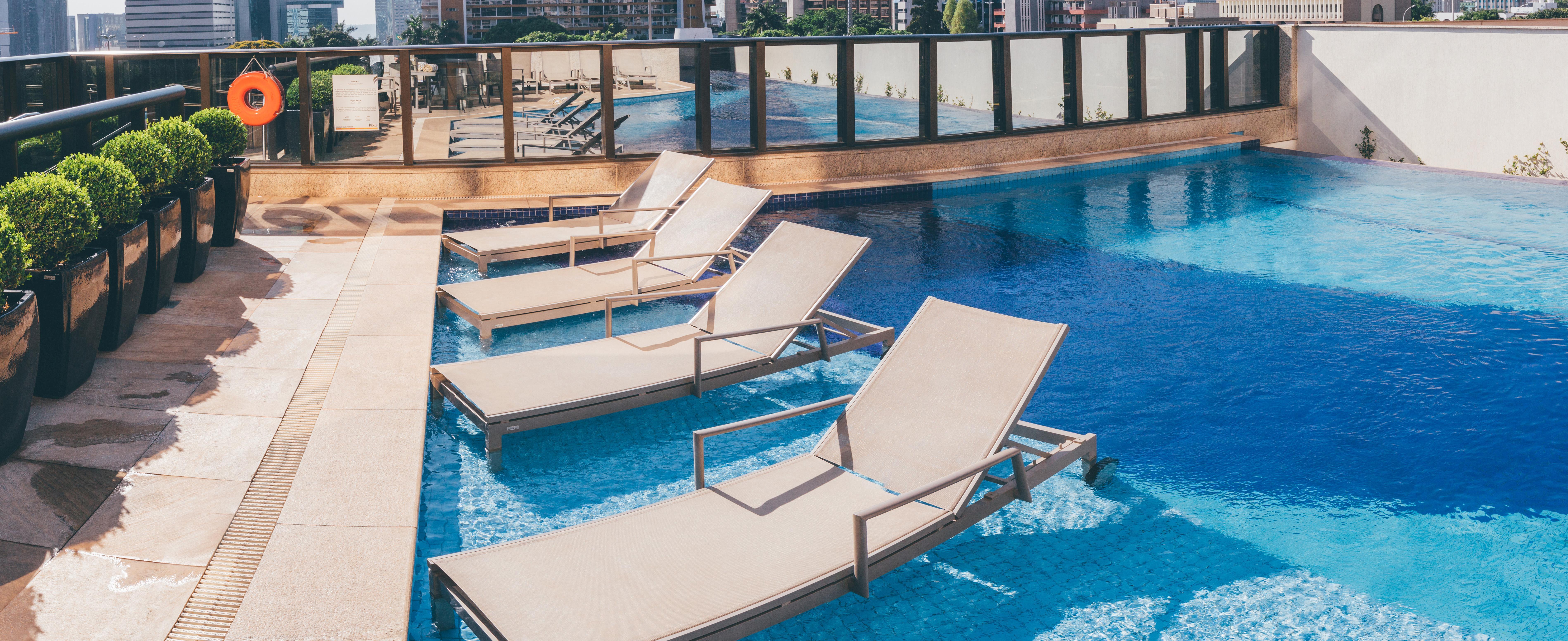 Cullinan Hplus Premium Brasília Exteriör bild Sunloungers