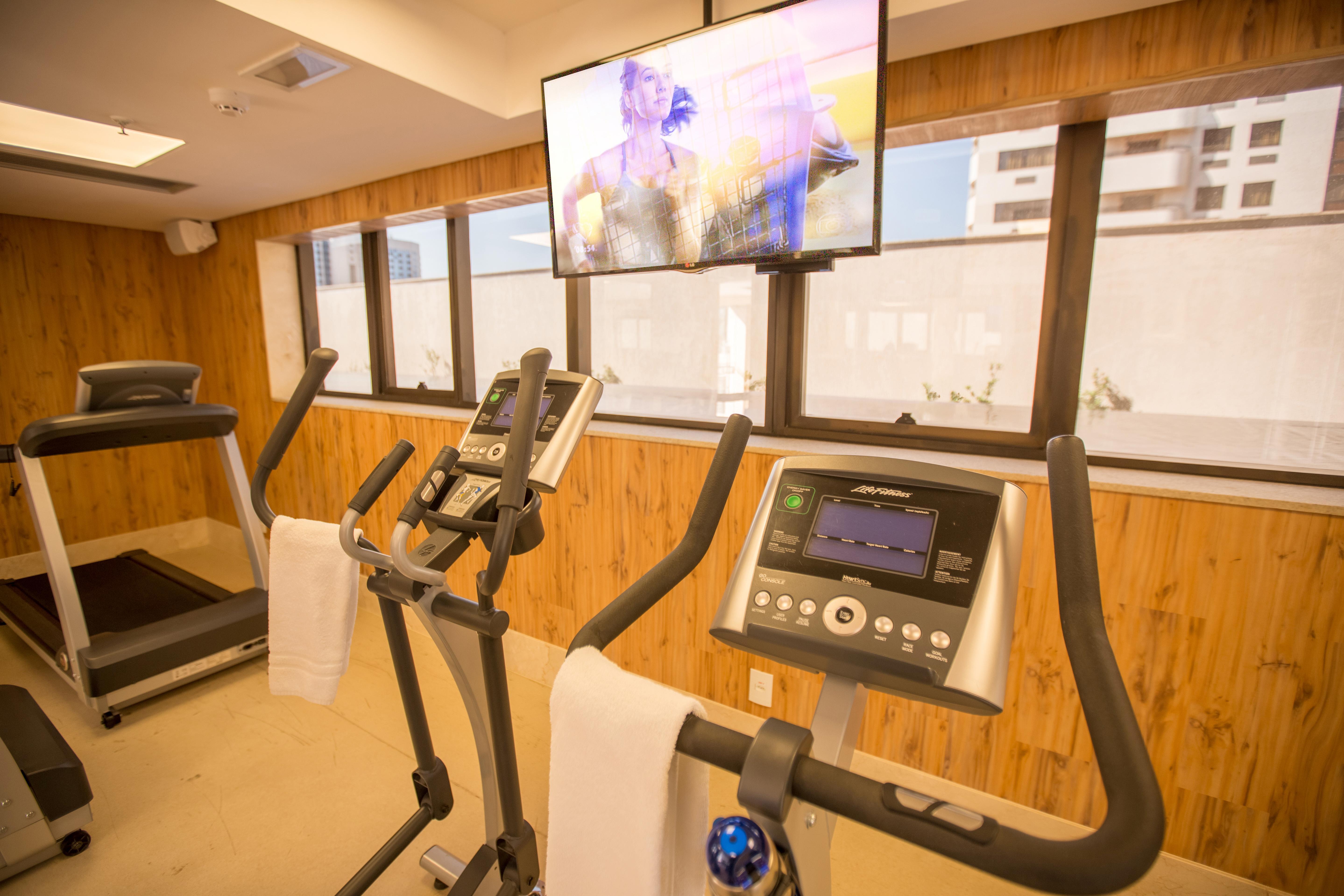Cullinan Hplus Premium Brasília Exteriör bild The gym at the hotel