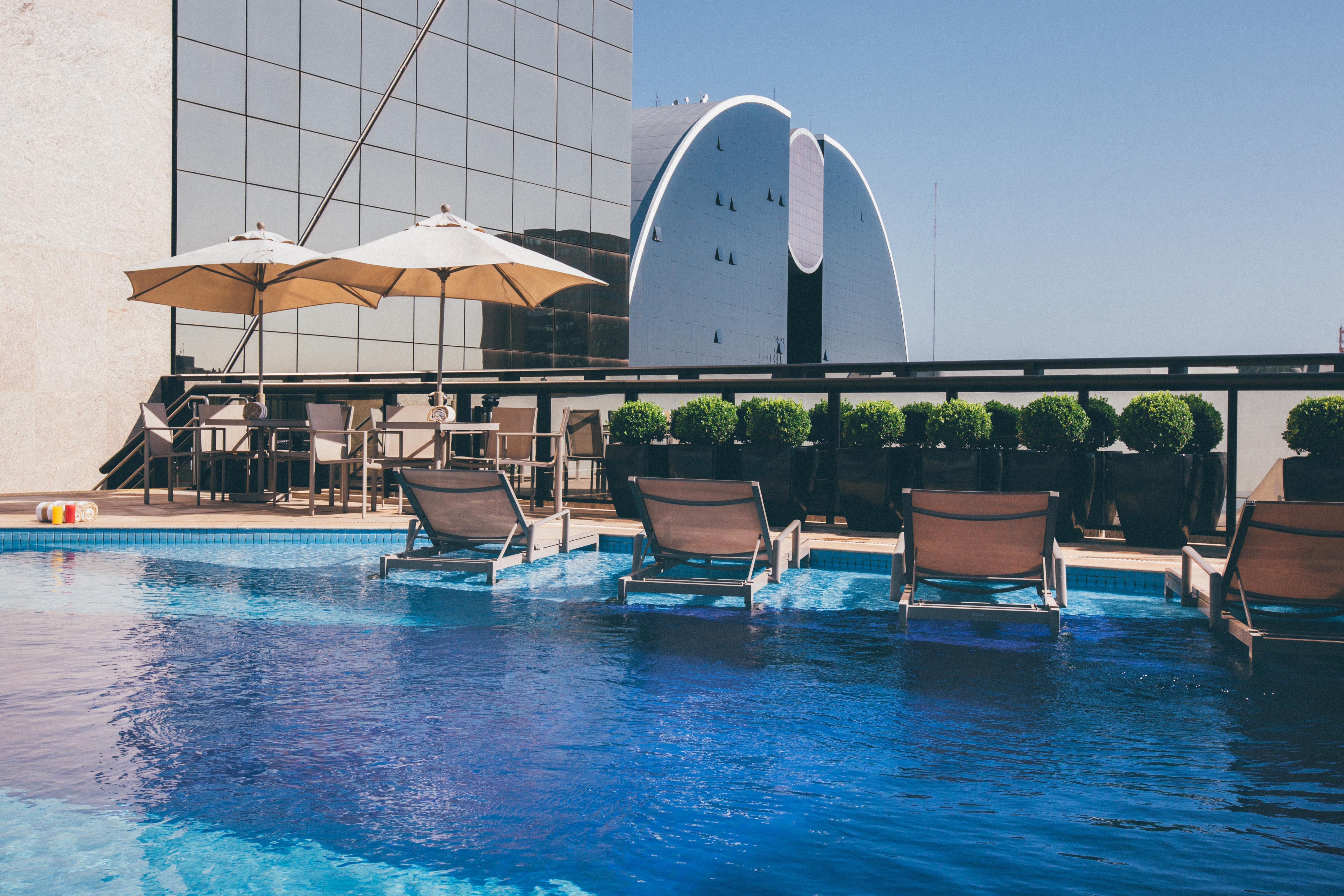 Cullinan Hplus Premium Brasília Exteriör bild Rooftop pool