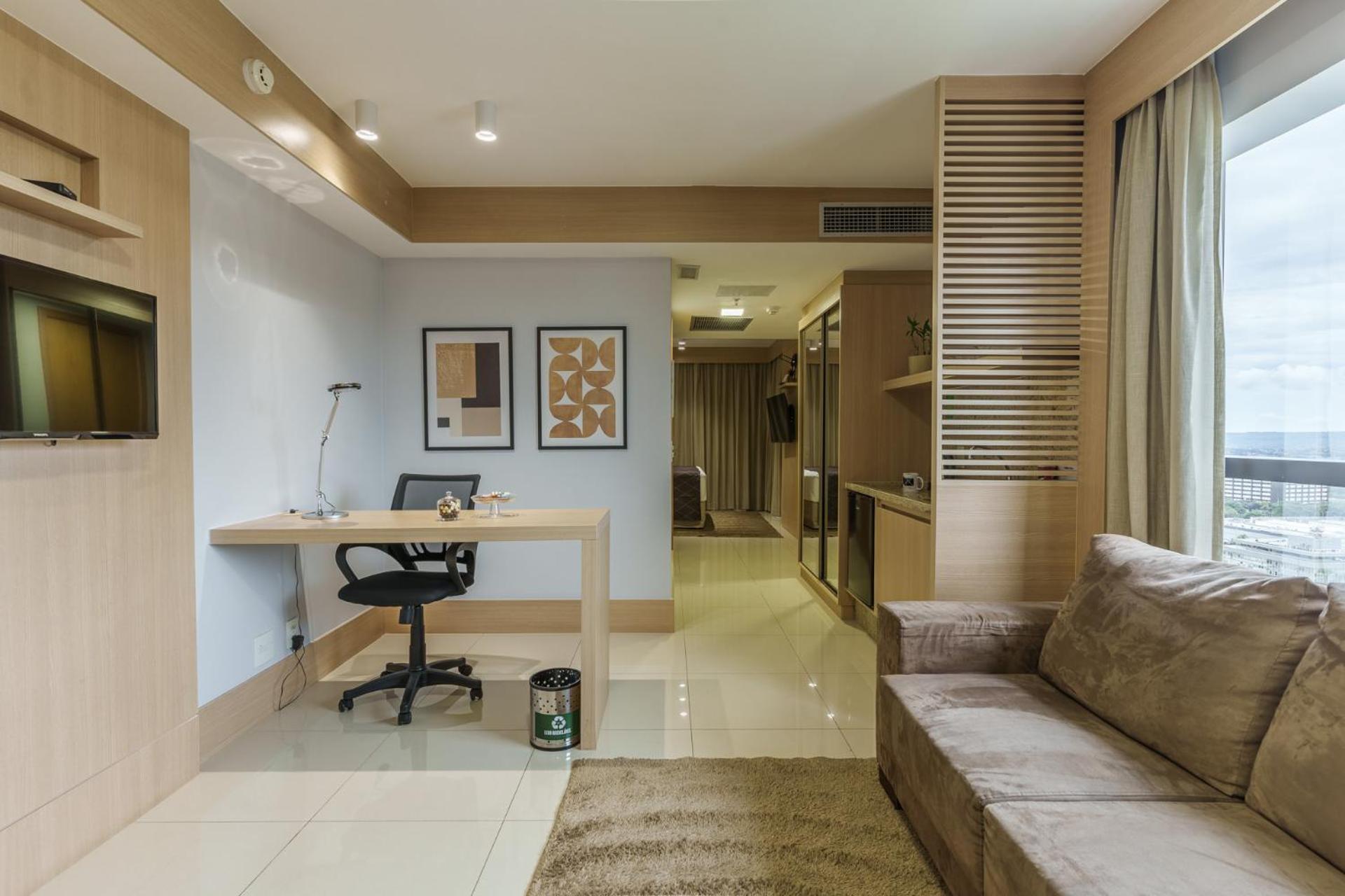 Cullinan Hplus Premium Brasília Rum bild