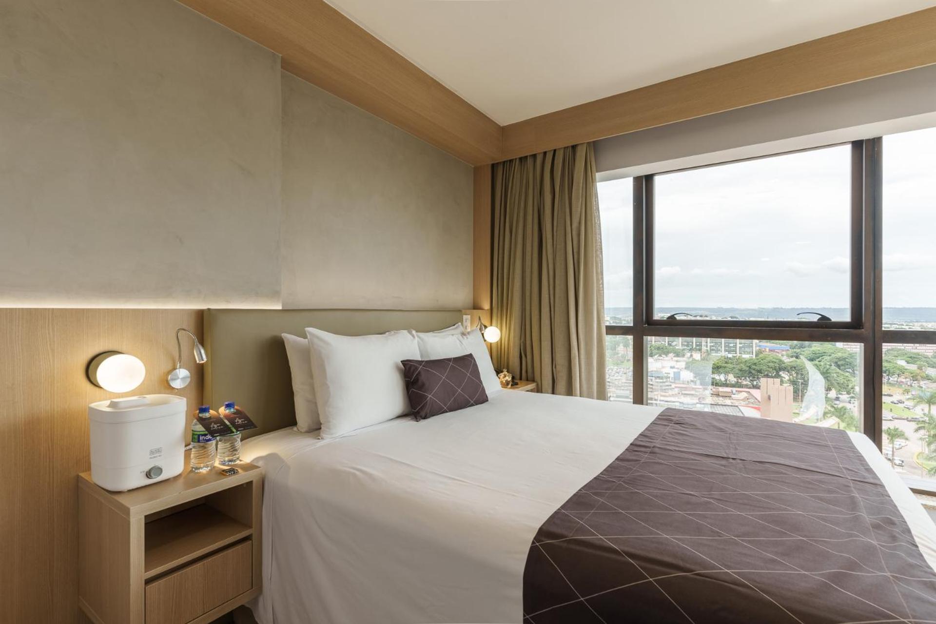 Cullinan Hplus Premium Brasília Rum bild